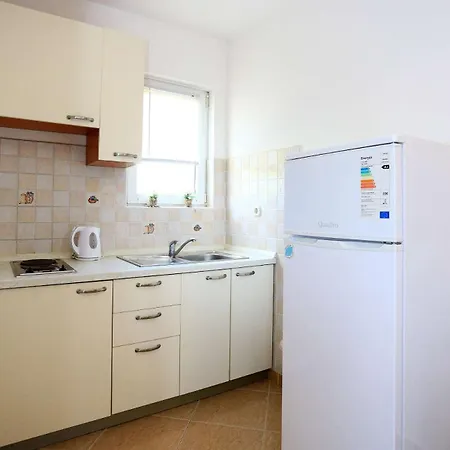 Apartamento By The Sea Cove Mala Lamjana, Ugljan - 8461 *