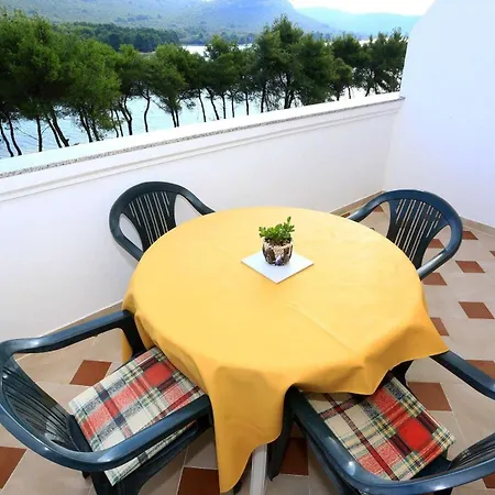 Apartamento By The Sea Cove Mala Lamjana, Ugljan - 8461 *