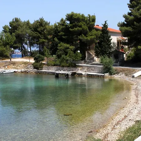 By The Sea Cove Mala Lamjana, Ugljan - 8461 Apartment Kali