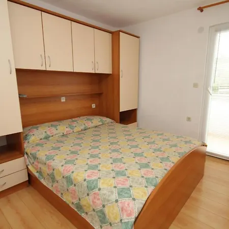 Apartment By The Sea Cove Mala Lamjana, Ugljan - 8461 Kali