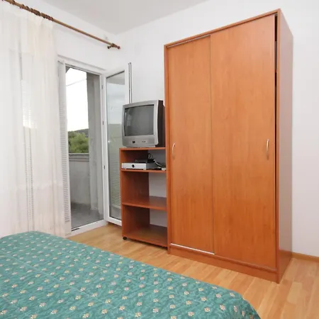 Apartman By The Sea Cove Mala Lamjana, Ugljan - 8461 Kali