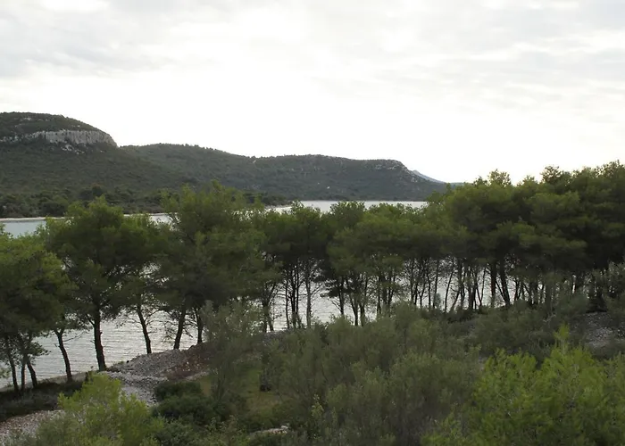 By The Sea Cove Mala Lamjana, Ugljan - 8461 Апартаменты Кали