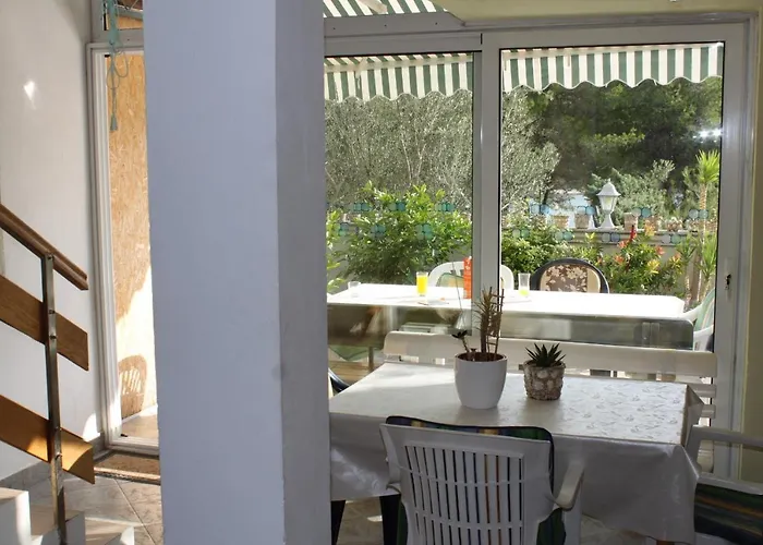 Apartman By The Sea Cove Mala Lamjana, Ugljan - 8461
